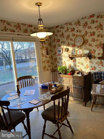 20 FOX RUN DR, York, PA 17403