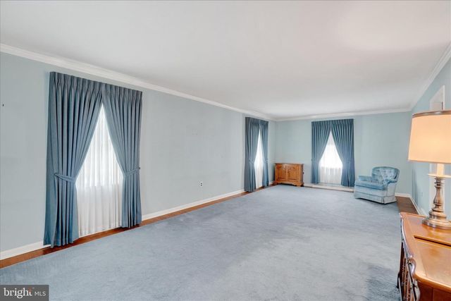 20 FOX RUN DR, York, PA 17403