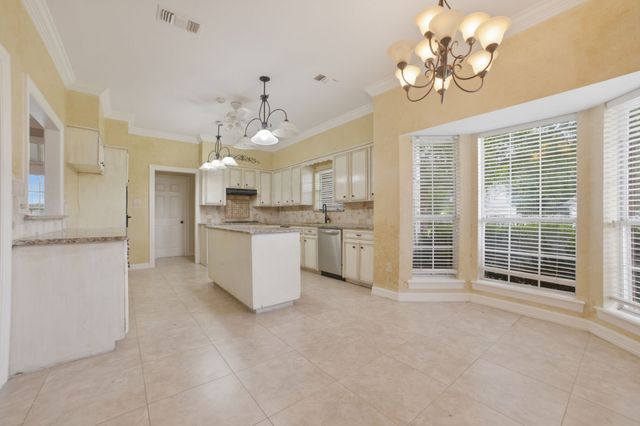 30 Fairmont Circle, Bossier City, LA 71111