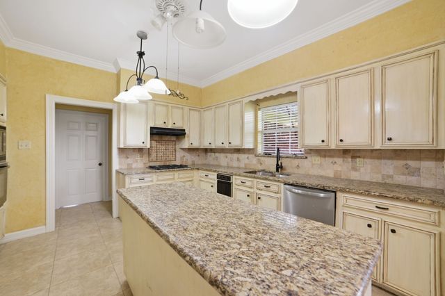 30 Fairmont Circle, Bossier City, LA 71111