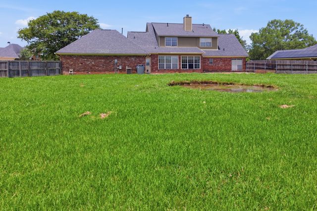 30 Fairmont Circle, Bossier City, LA 71111