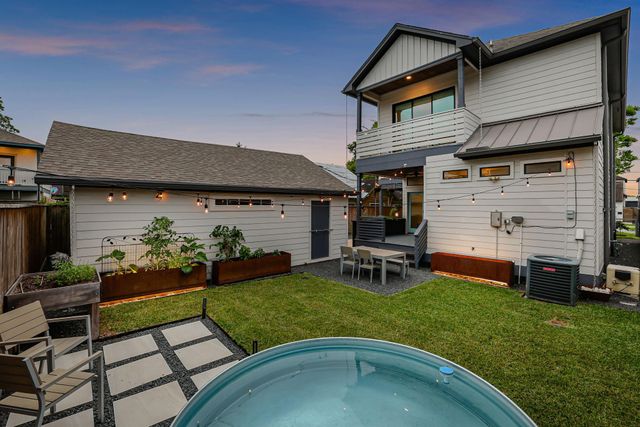 914 Robbie Street, Houston, TX 77009