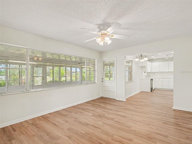 1513 NEW BEDFORD DRIVE, Sun City Center, FL 33573