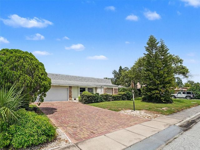 1513 NEW BEDFORD DRIVE, Sun City Center, FL 33573