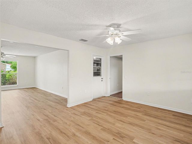 1513 NEW BEDFORD DRIVE, Sun City Center, FL 33573