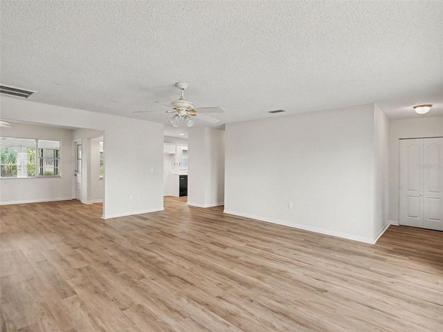 1513 NEW BEDFORD DRIVE, Sun City Center, FL 33573