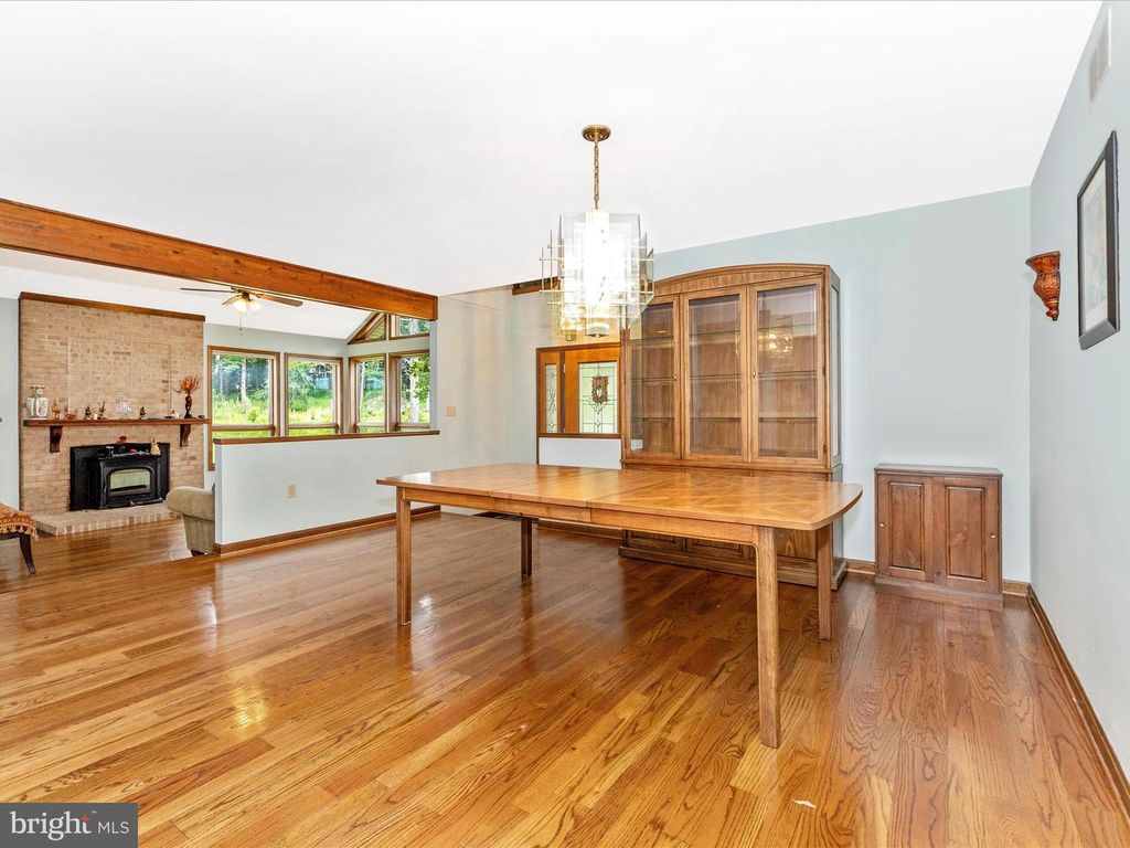 Image 10 of property listing at 10334 HARP RD, Walkersville, MD 21793