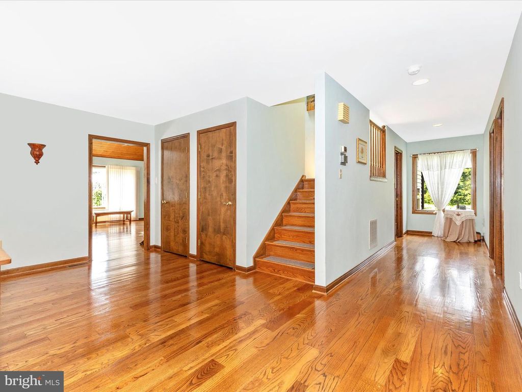 Image 17 of property listing at 10334 HARP RD, Walkersville, MD 21793