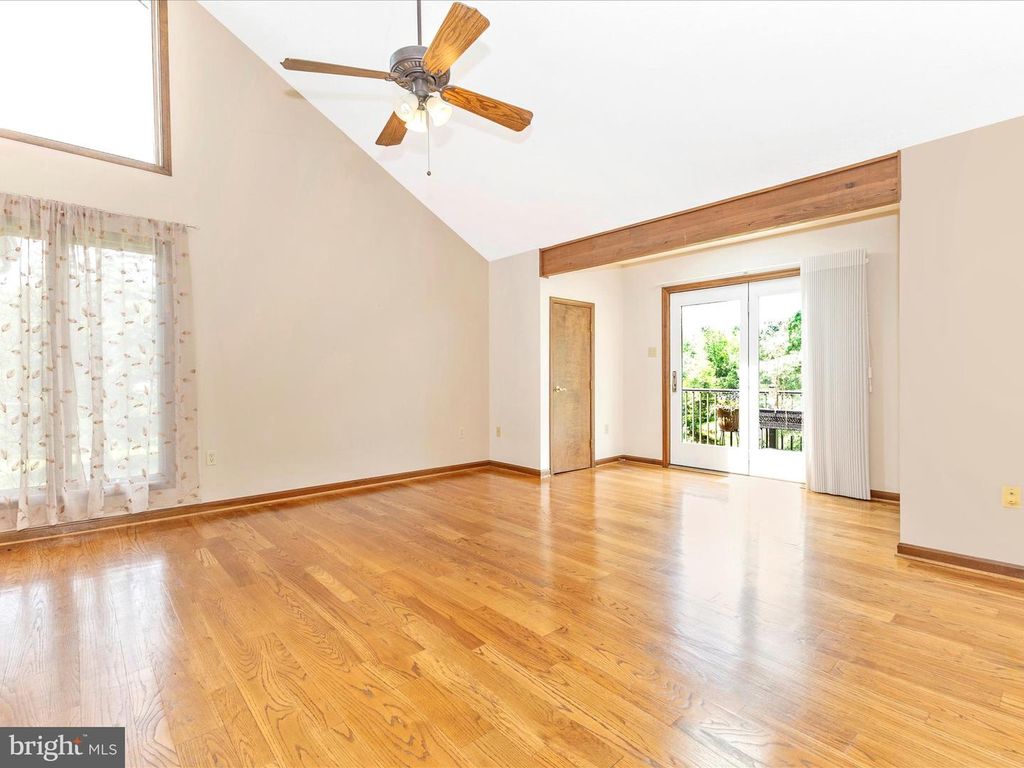 Image 18 of property listing at 10334 HARP RD, Walkersville, MD 21793