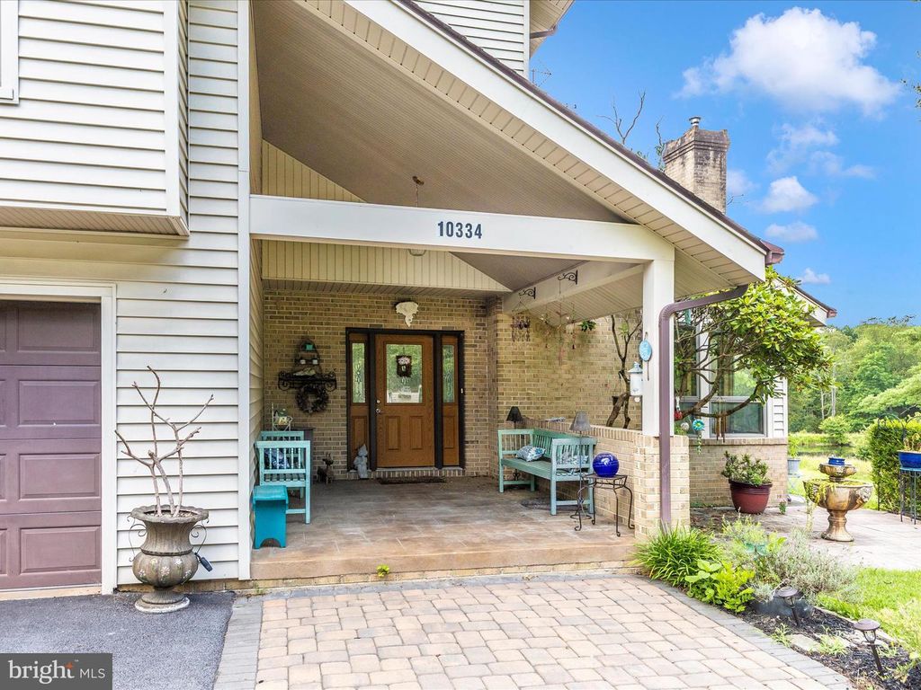 Image 2 of property listing at 10334 HARP RD, Walkersville, MD 21793