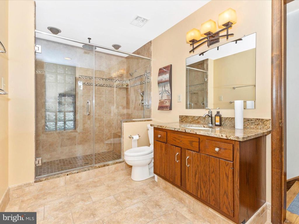 Image 21 of property listing at 10334 HARP RD, Walkersville, MD 21793