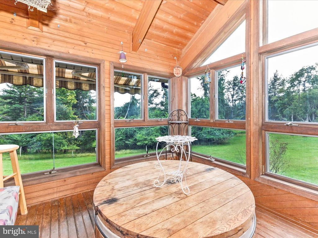 Image 31 of property listing at 10334 HARP RD, Walkersville, MD 21793