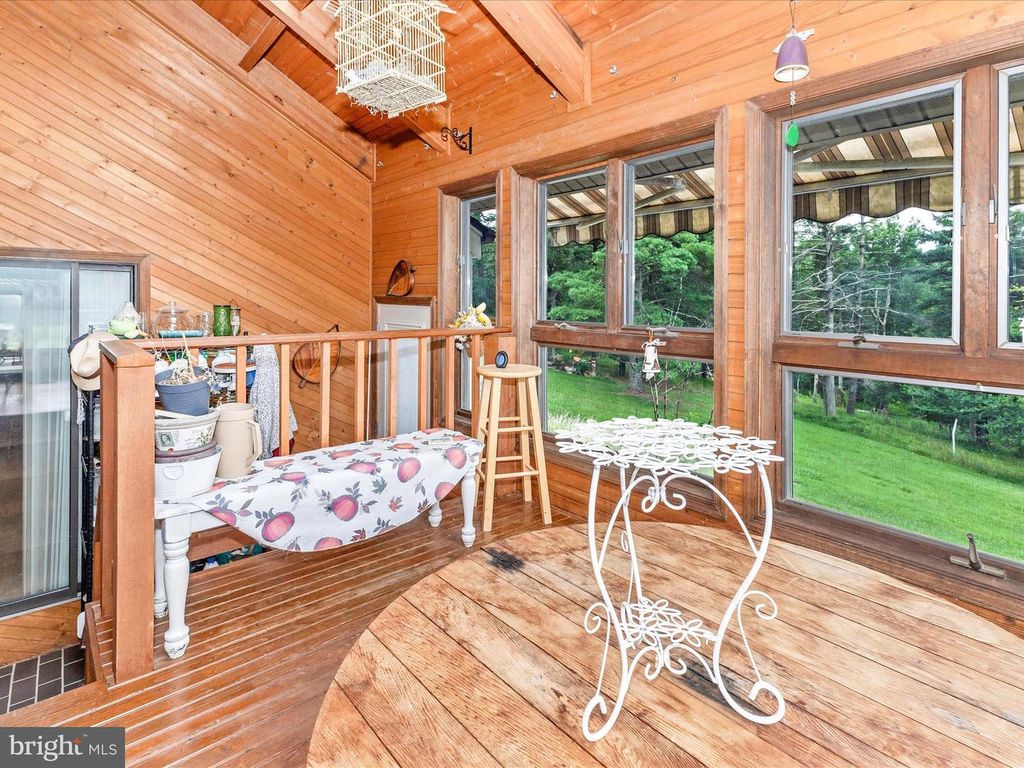 Image 32 of property listing at 10334 HARP RD, Walkersville, MD 21793