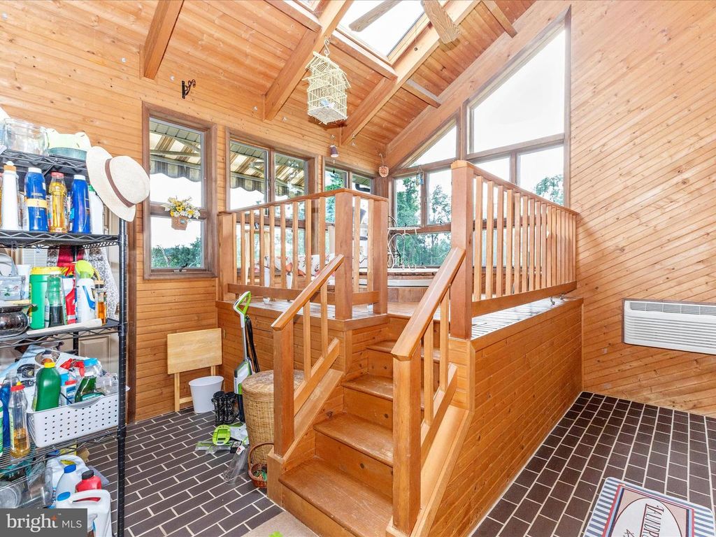 Image 33 of property listing at 10334 HARP RD, Walkersville, MD 21793