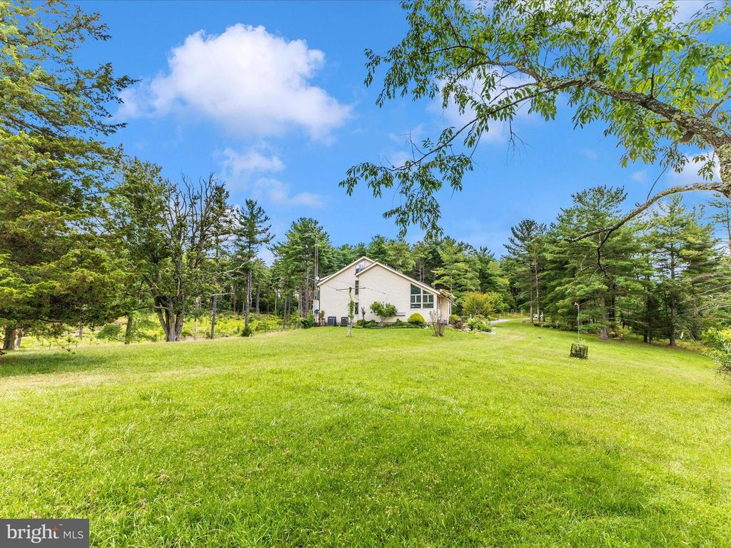 Image 44 of property listing at 10334 HARP RD, Walkersville, MD 21793