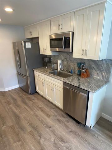 2730 49TH AVENUE W 2730, Bradenton, FL 34207