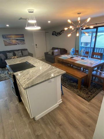 2730 49TH AVENUE W 2730, Bradenton, FL 34207