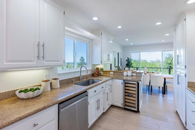 893 Madonna Way, Los Altos, CA 94024