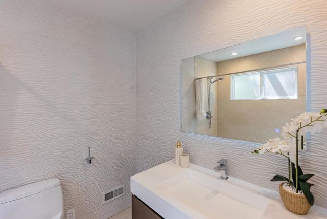 893 Madonna Way, Los Altos, CA 94024