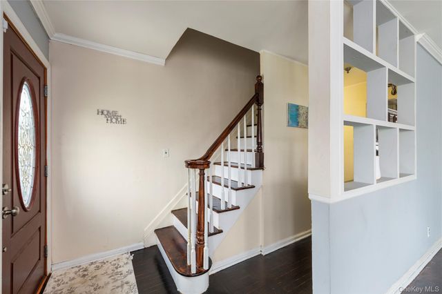 19 Sloan Drive S, Valley Stream, NY 11580