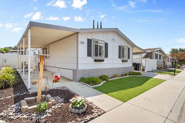 1721 E Colton Avenue 103, Redlands, CA 92374