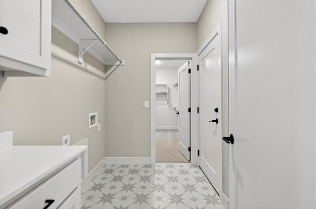 24972 W 94th Place, Lenexa, KS 66227