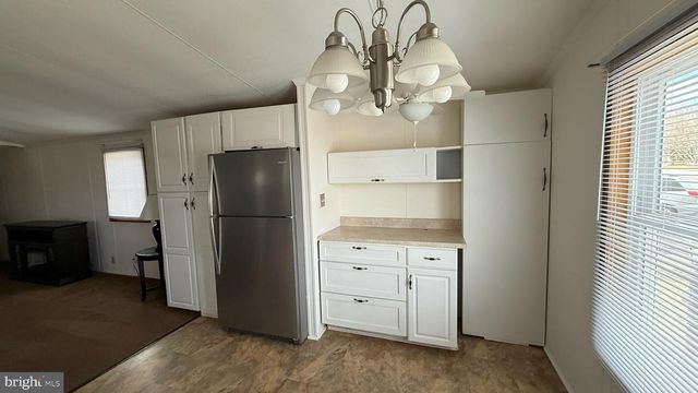 121 PHEASANT RIDGE CIR, Lancaster, PA 17603