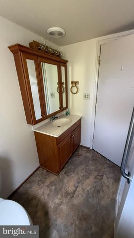 121 PHEASANT RIDGE CIR, Lancaster, PA 17603