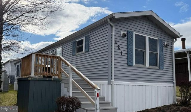 121 PHEASANT RIDGE CIR, Lancaster, PA 17603