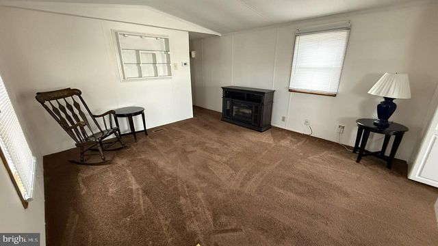 121 PHEASANT RIDGE CIR, Lancaster, PA 17603