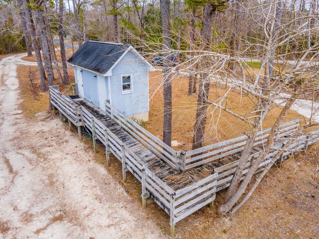 9219 Hart Drive, Oriental, NC 28571