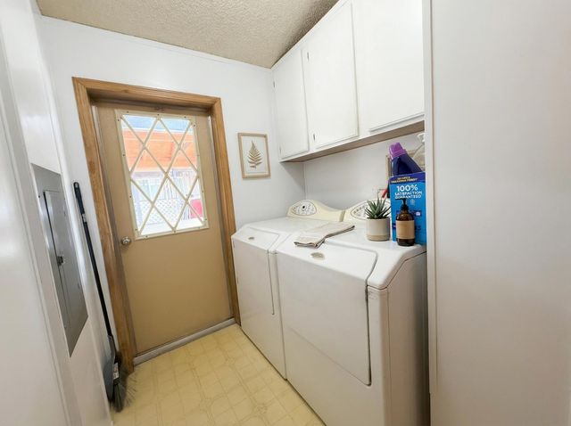 818 Carol Rae, Medford, OR 97501