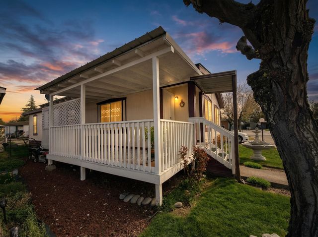 818 Carol Rae, Medford, OR 97501