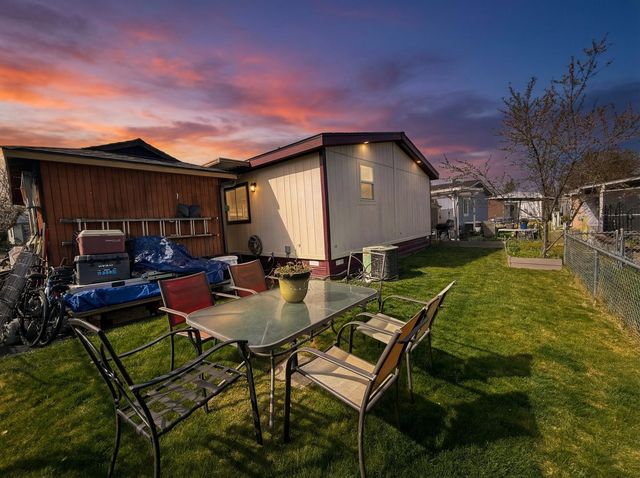 818 Carol Rae, Medford, OR 97501