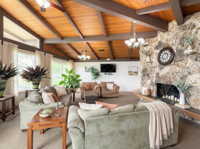 818 Carol Rae, Medford, OR 97501