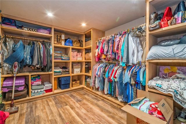 7084 Bartosch, Robstown, TX 78380