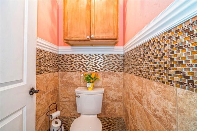 7084 Bartosch, Robstown, TX 78380