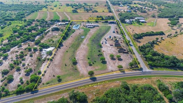 7084 Bartosch, Robstown, TX 78380