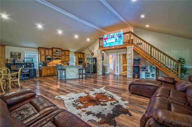 7084 Bartosch, Robstown, TX 78380