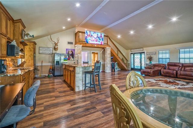 7084 Bartosch, Robstown, TX 78380