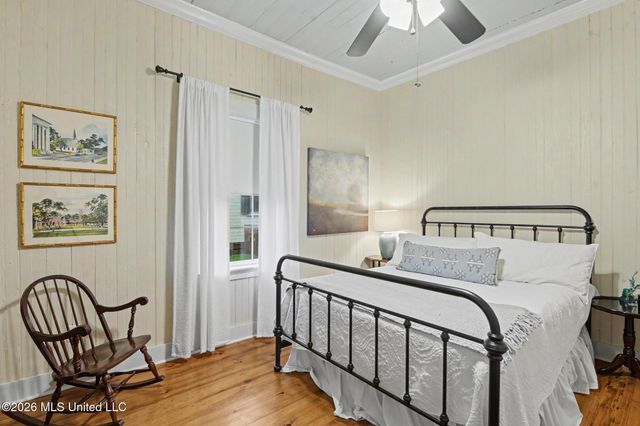 303 State Street, Bay Saint Louis, MS 39520