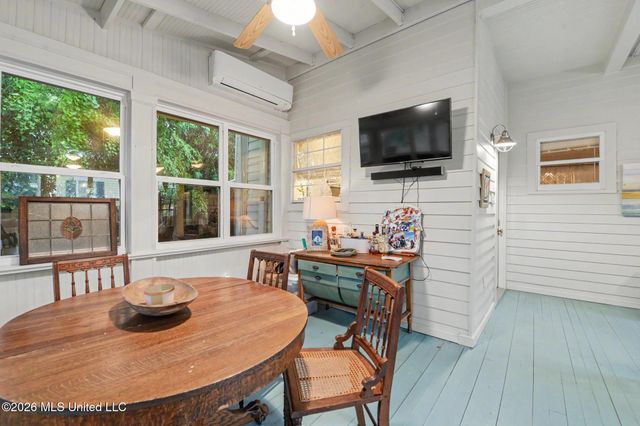 303 State Street, Bay Saint Louis, MS 39520