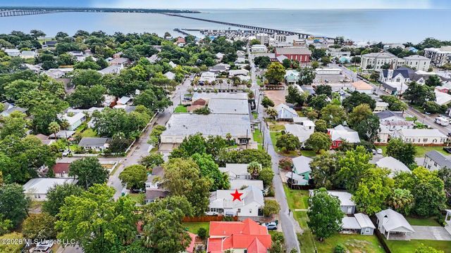 303 State Street, Bay Saint Louis, MS 39520