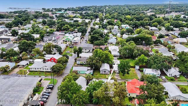303 State Street, Bay Saint Louis, MS 39520