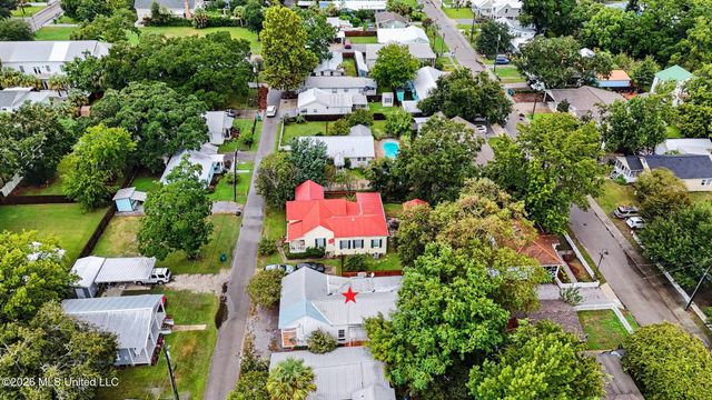303 State Street, Bay Saint Louis, MS 39520