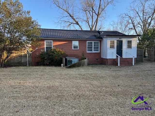 151 Edmondson Circle, Cochran, GA 31014