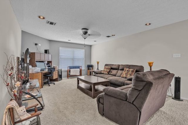 4024 Busch Gardens Drive, Fort Worth, TX 76123