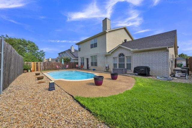 4024 Busch Gardens Drive, Fort Worth, TX 76123