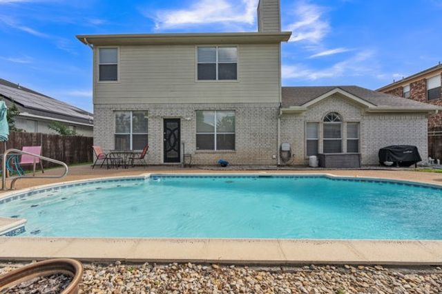 4024 Busch Gardens Drive, Fort Worth, TX 76123