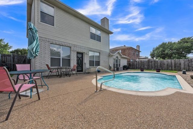 4024 Busch Gardens Drive, Fort Worth, TX 76123